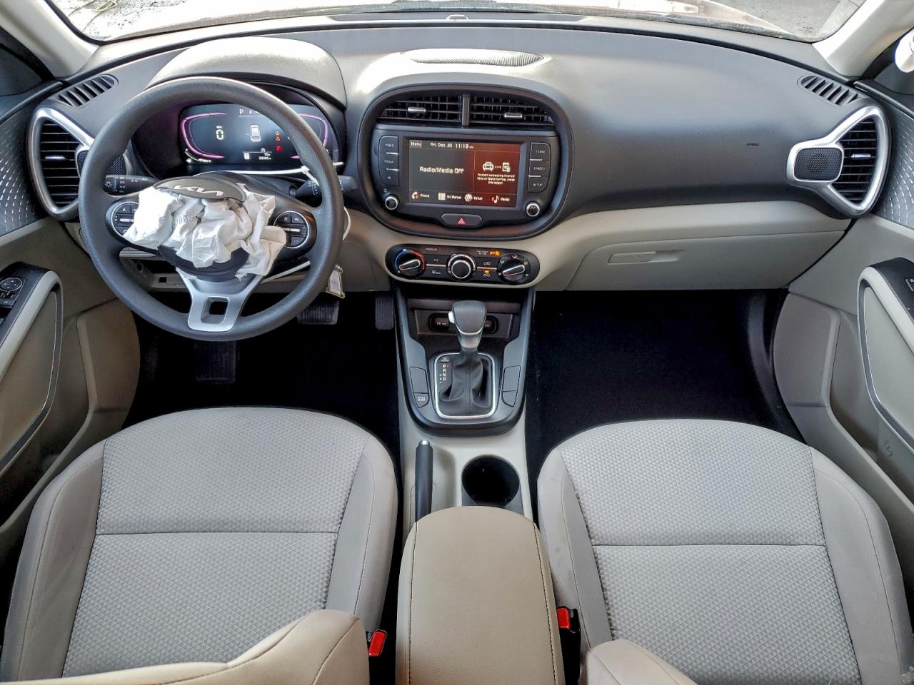 2025 KIA SOUL LX photo 8