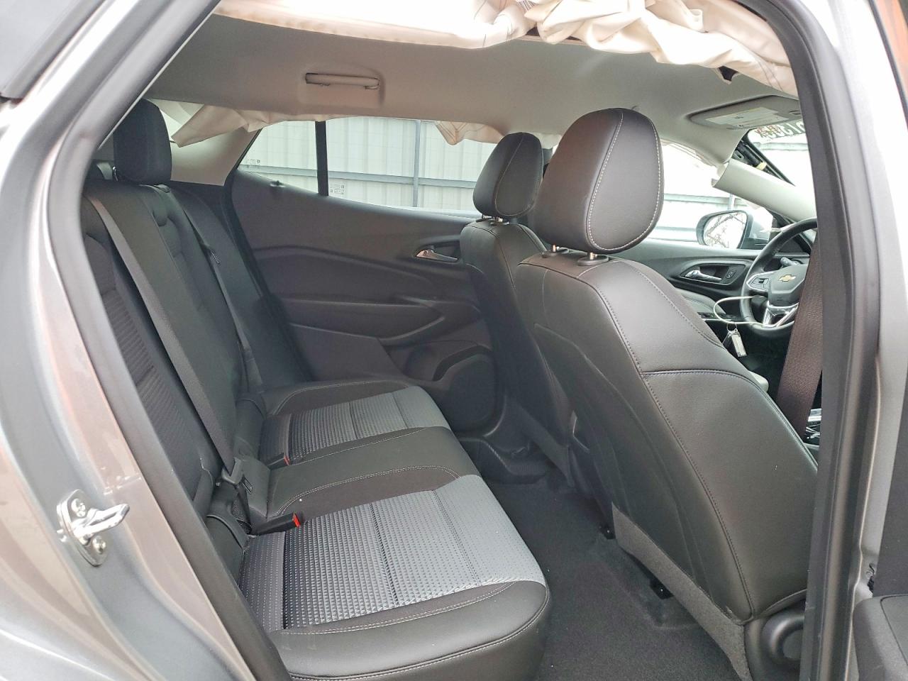 2025 CHEVROLET TRAX 1LT photo 11