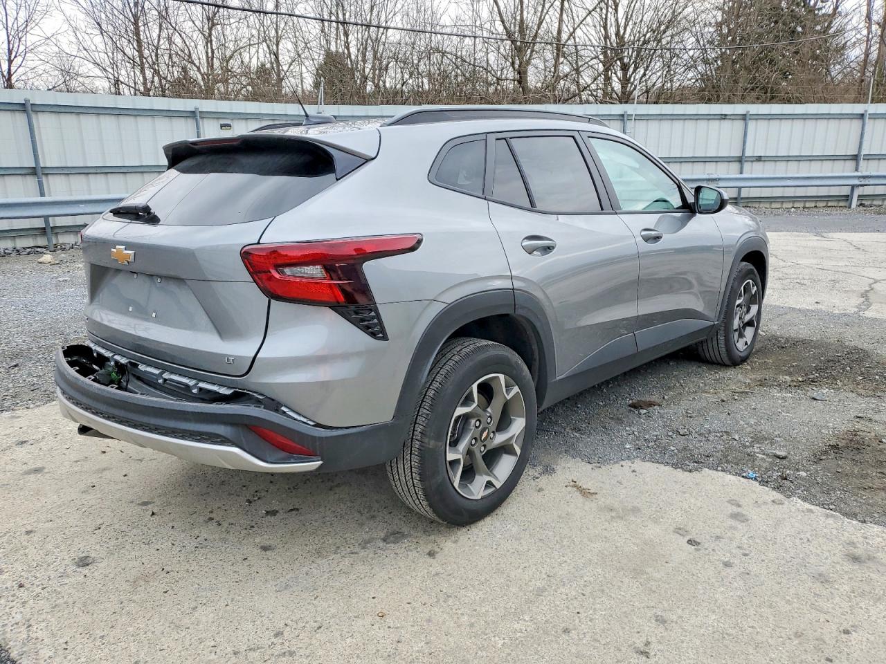 2025 CHEVROLET TRAX 1LT photo 3