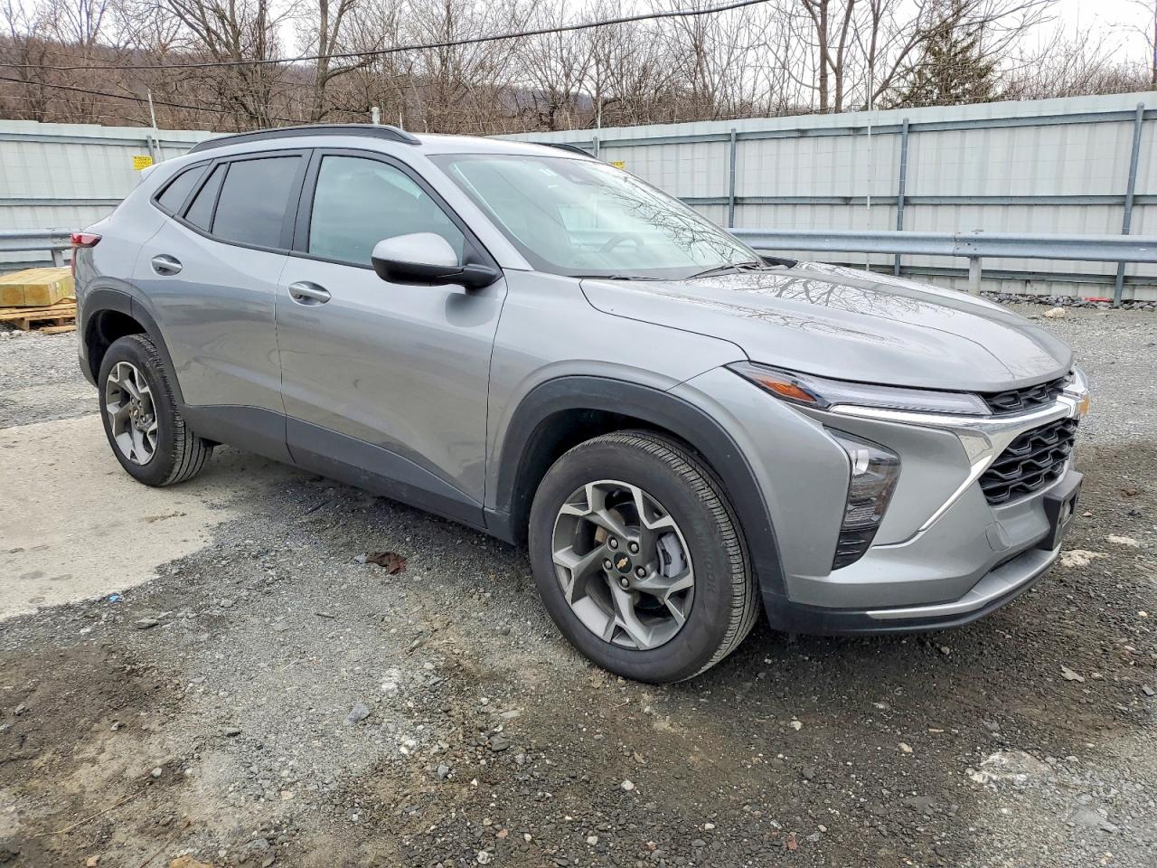 2025 CHEVROLET TRAX 1LT photo 4