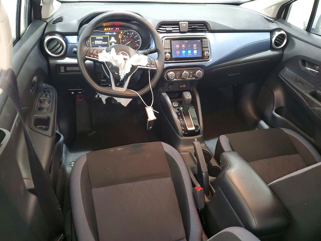 2025 NISSAN VERSA SV photo 8