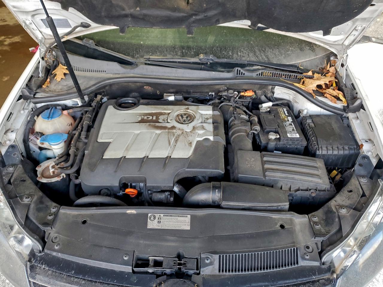 2012 VOLKSWAGEN JETTA TDI photo 11