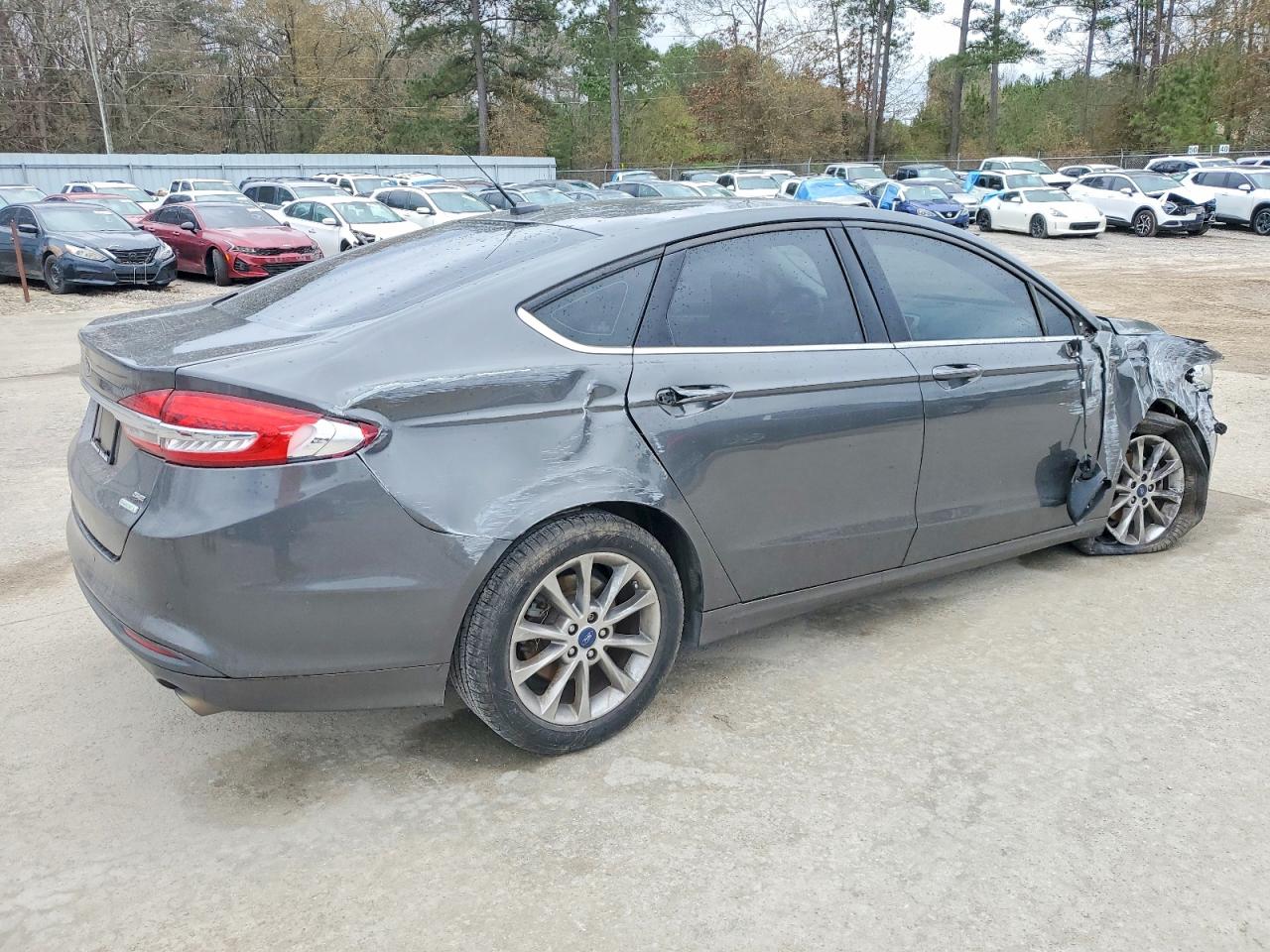 2017 FORD FUSION SE photo 3