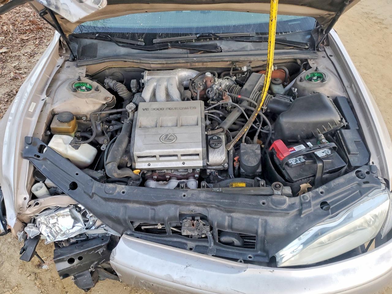 1998 LEXUS ES 300 photo 11