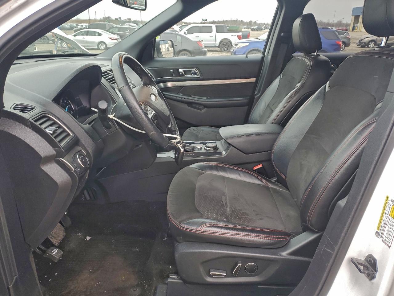 2018 FORD EXPLORER XLT photo 7