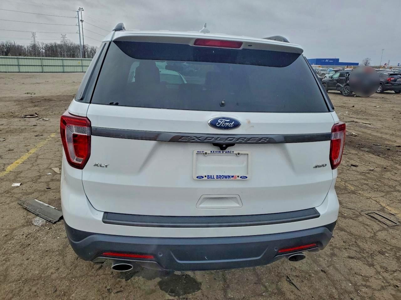 2018 FORD EXPLORER XLT photo 6