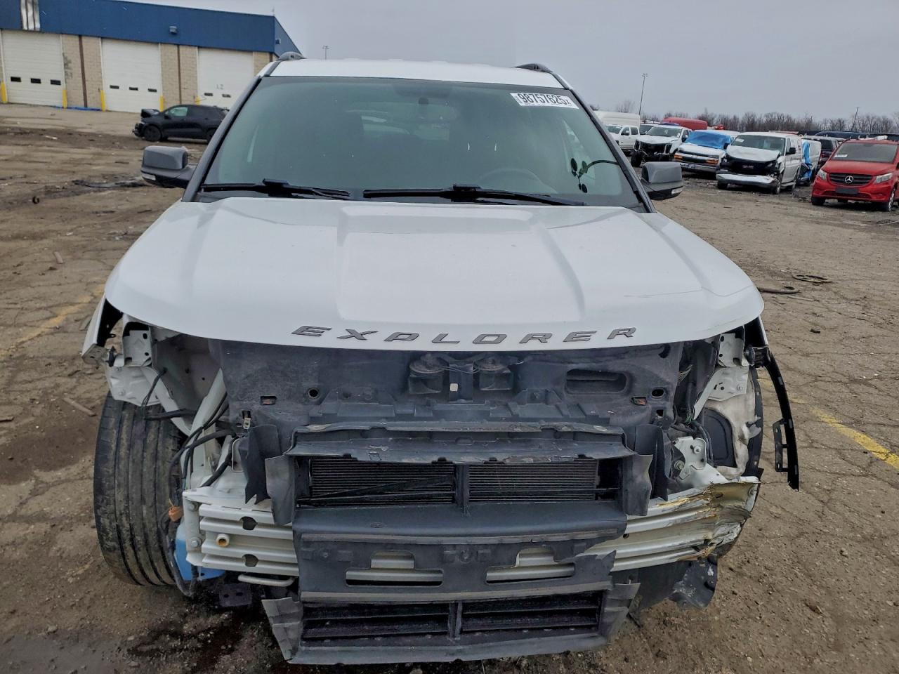 2018 FORD EXPLORER XLT photo 5