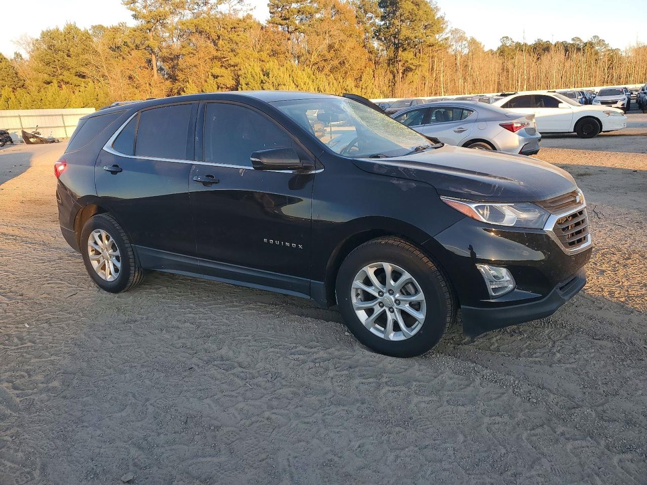 2018 CHEVROLET EQUINOX LT photo 4