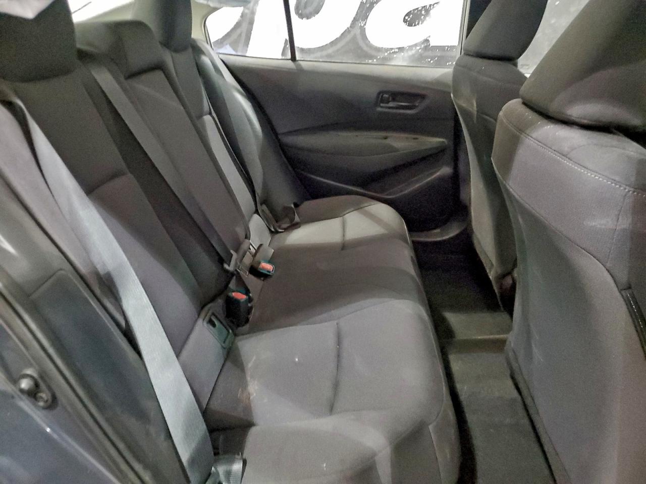 2025 TOYOTA COROLLA LE photo 10