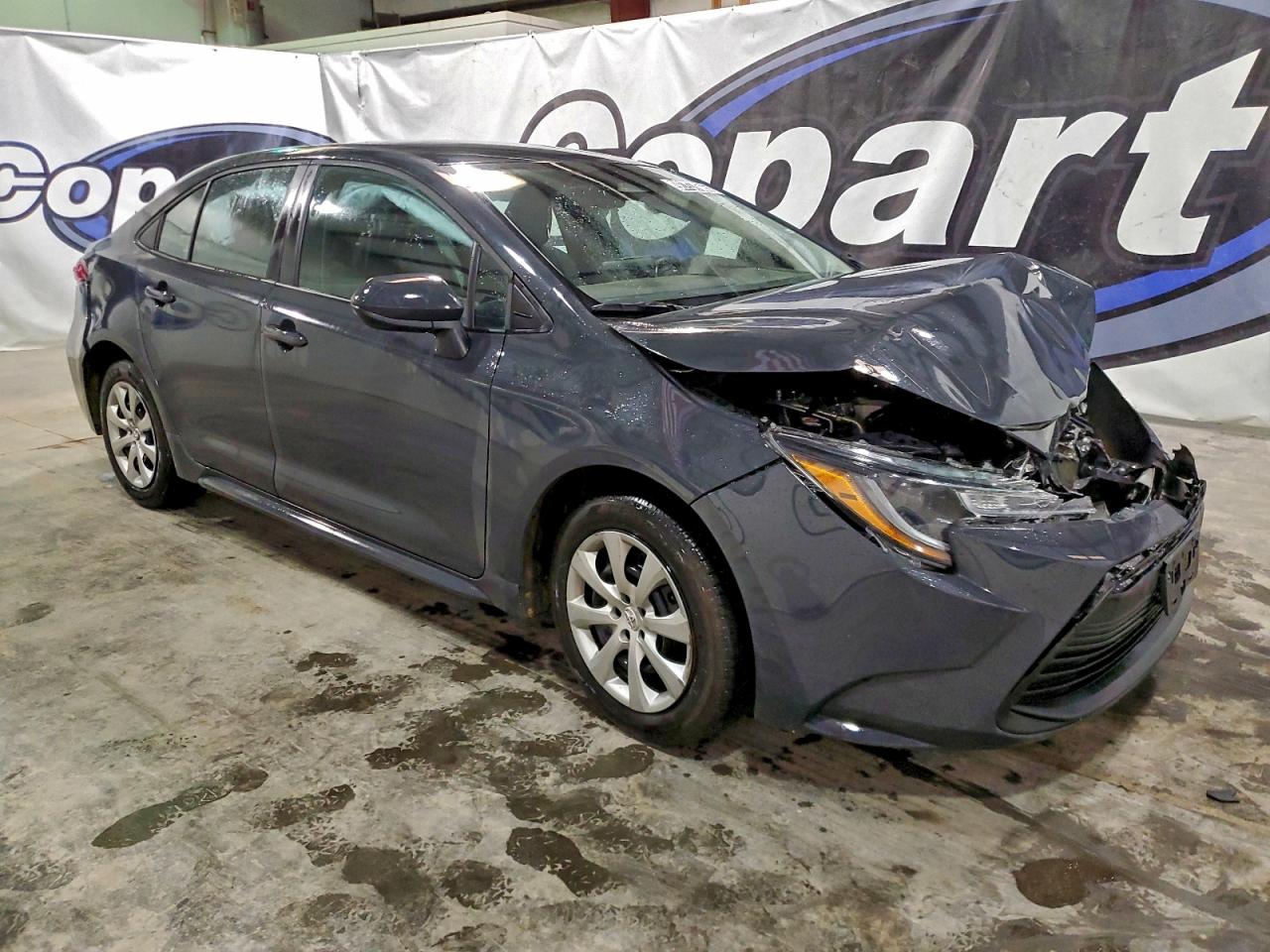 2025 TOYOTA COROLLA LE photo 4