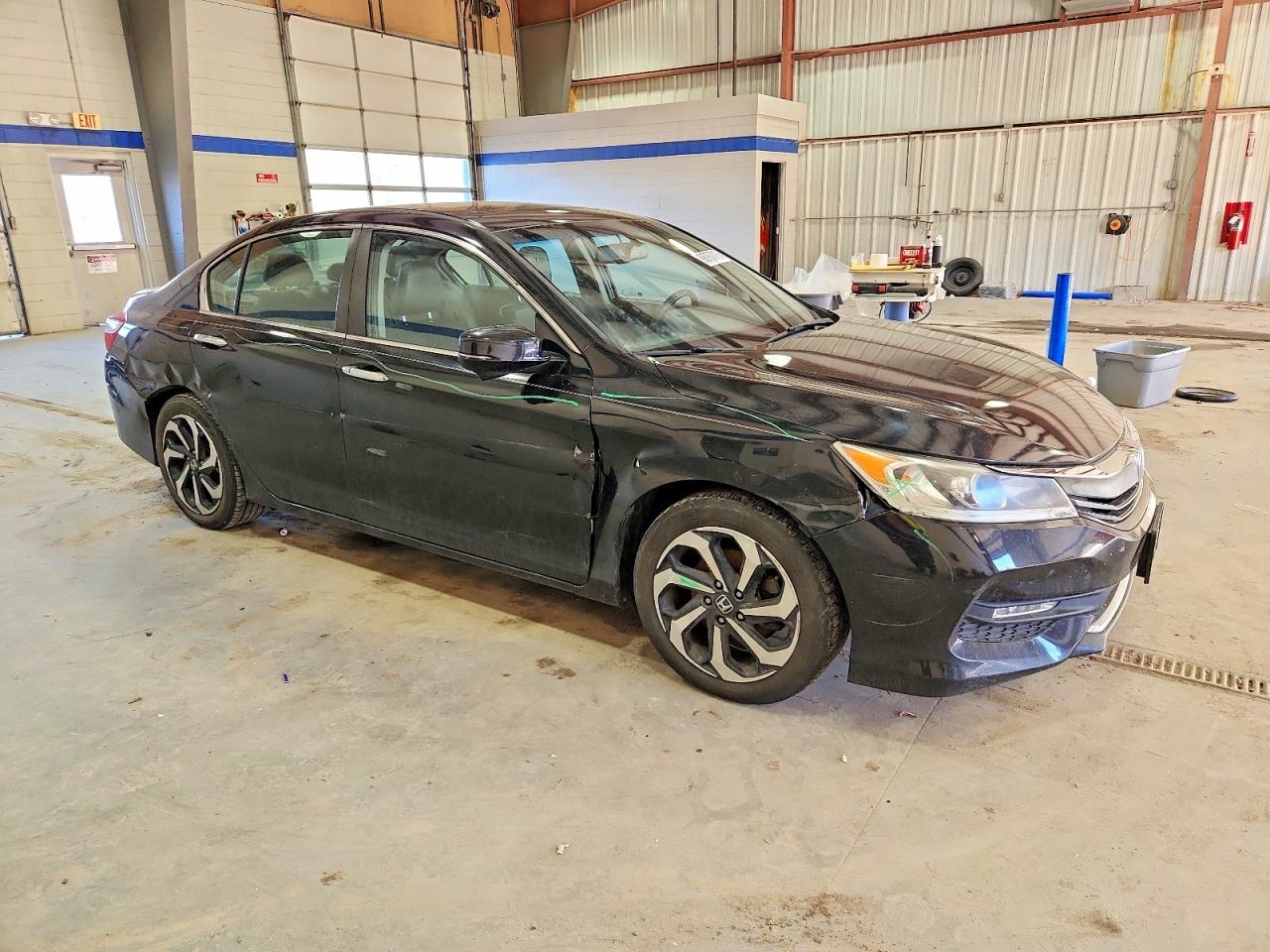2017 HONDA ACCORD EXL photo 4