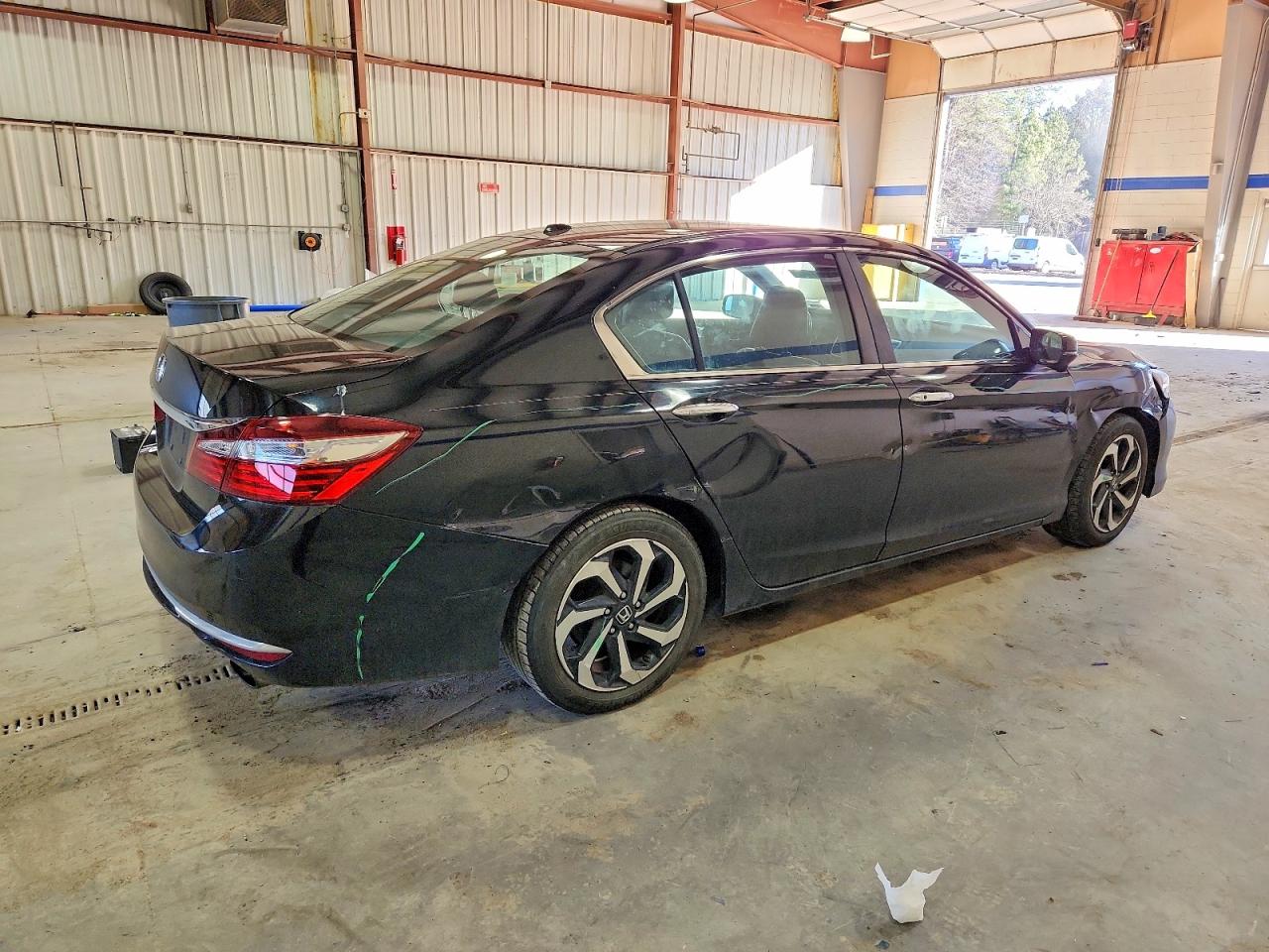 2017 HONDA ACCORD EXL photo 3