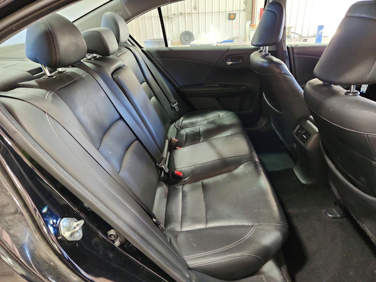 2017 HONDA ACCORD EXL photo 10