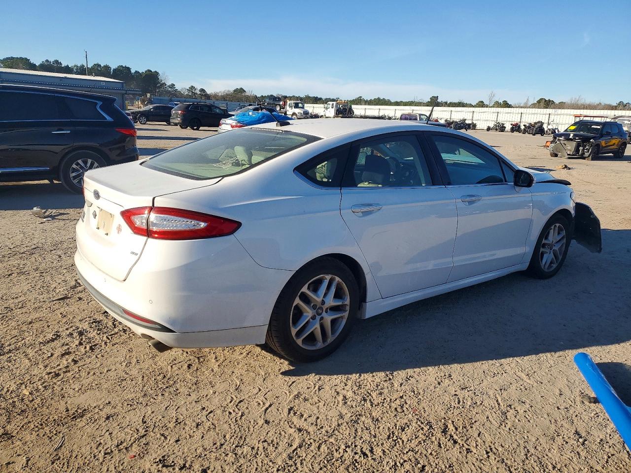 2016 FORD FUSION SE photo 3