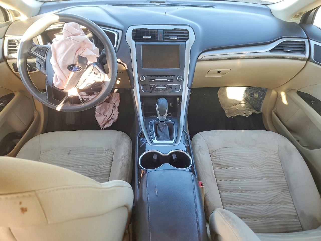 2016 FORD FUSION SE photo 8