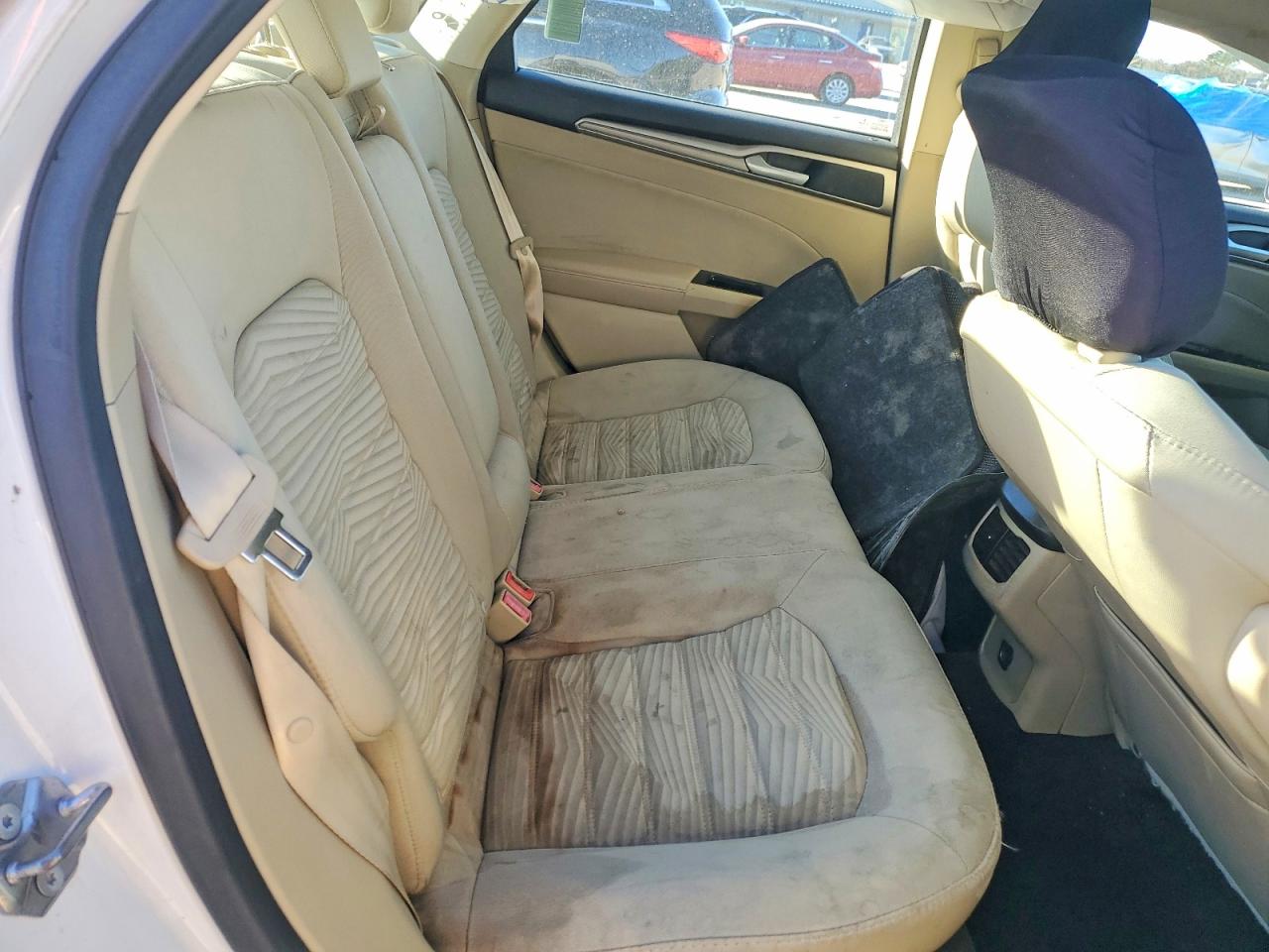 2016 FORD FUSION SE photo 10
