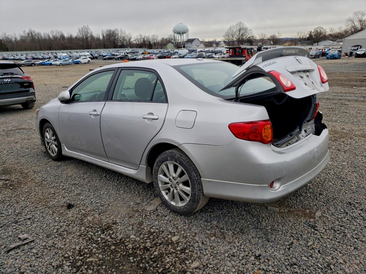 2010 TOYOTA COROLLA BASE photo 2