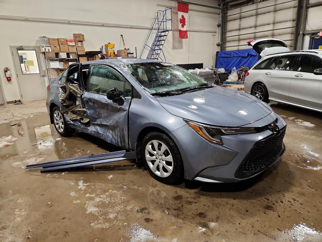 2021 TOYOTA COROLLA LE photo 4