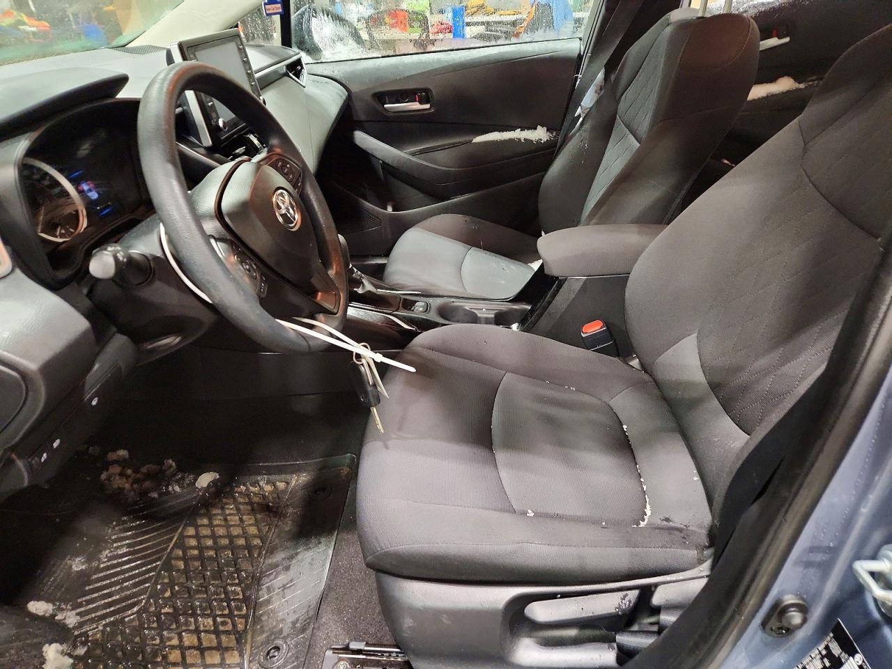 2021 TOYOTA COROLLA LE photo 7