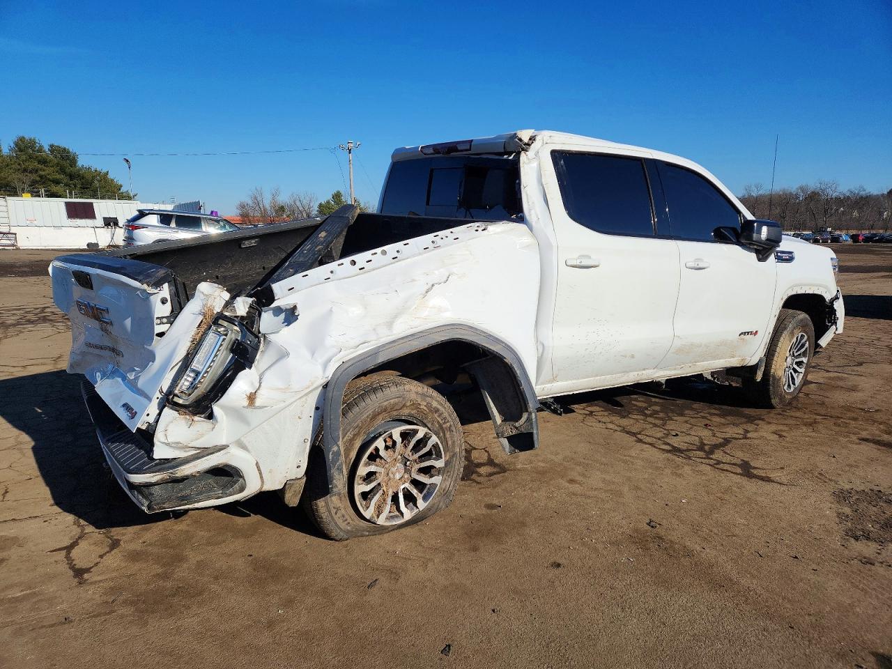 2020 GMC SIERRA K1500 AT4 photo 3