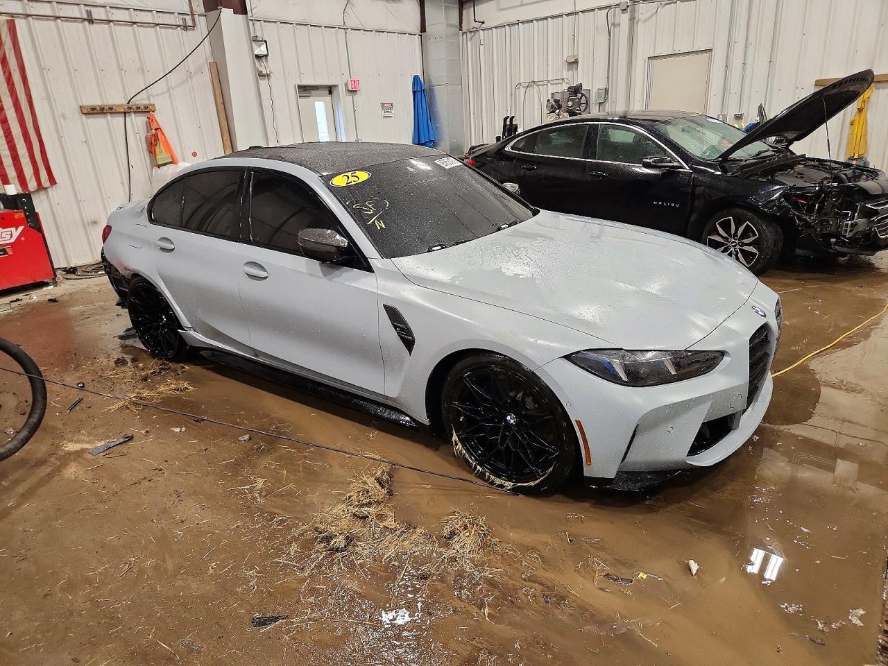 2025 BMW M3 COMPETITION photo 4