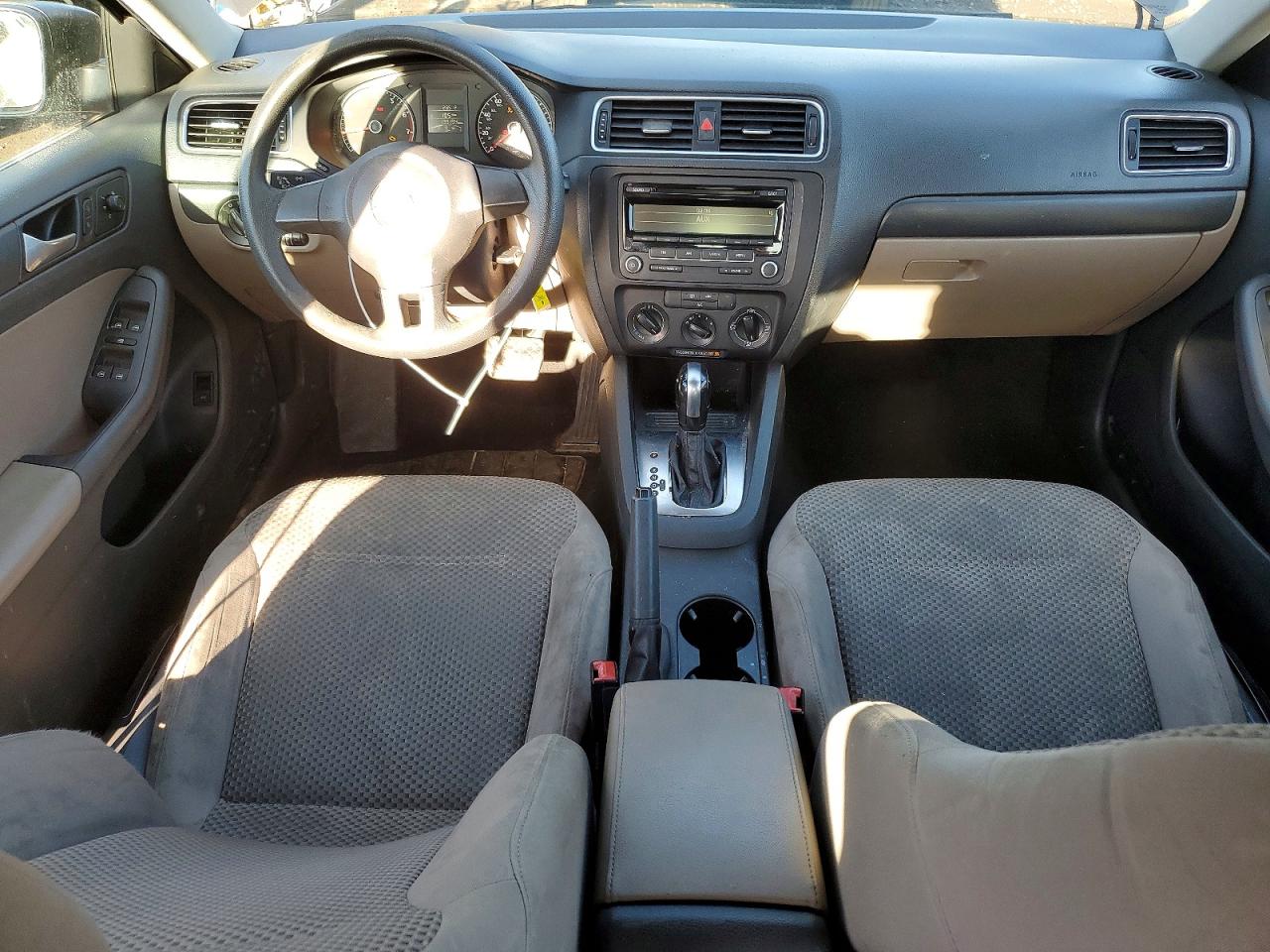 2014 VOLKSWAGEN JETTA BASE photo 8