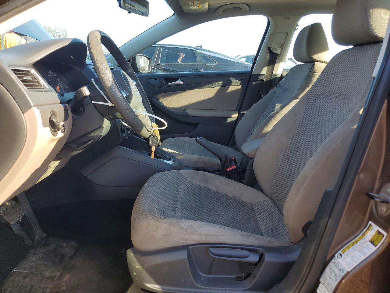 2014 VOLKSWAGEN JETTA BASE photo 7