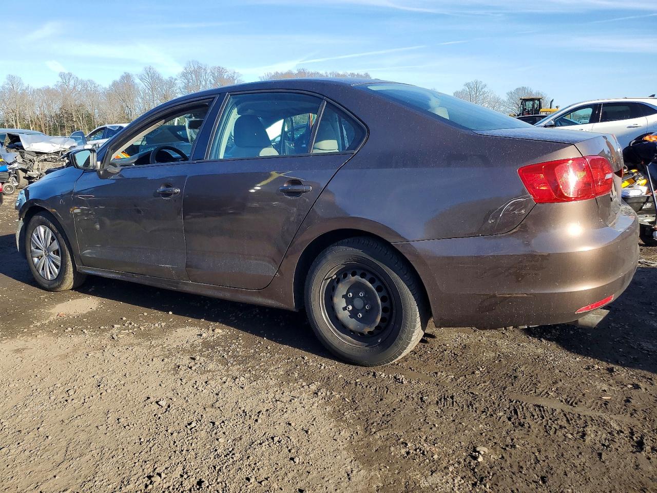 2014 VOLKSWAGEN JETTA BASE photo 2