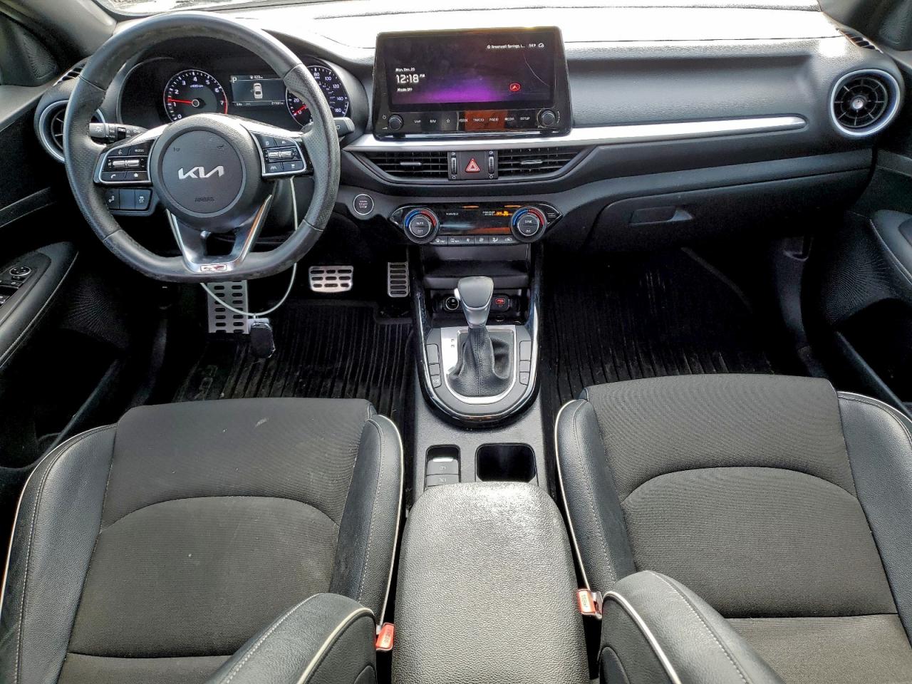 2024 KIA FORTE GT LINE photo 8