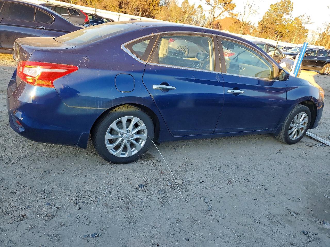 2018 NISSAN SENTRA S photo 3