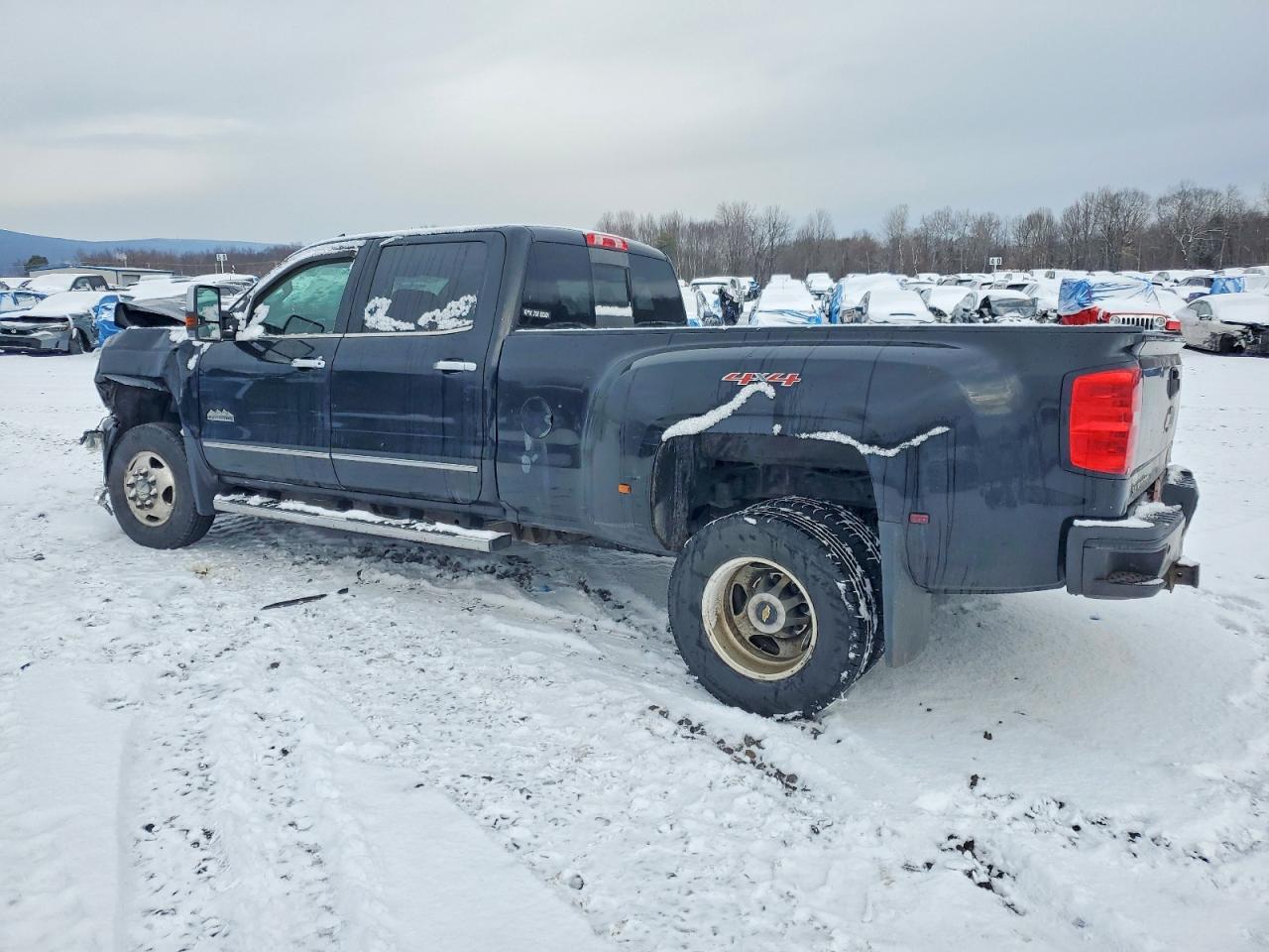 2017 CHEVROLET SILVERADO K3500 HIGH COUNTRY photo 3