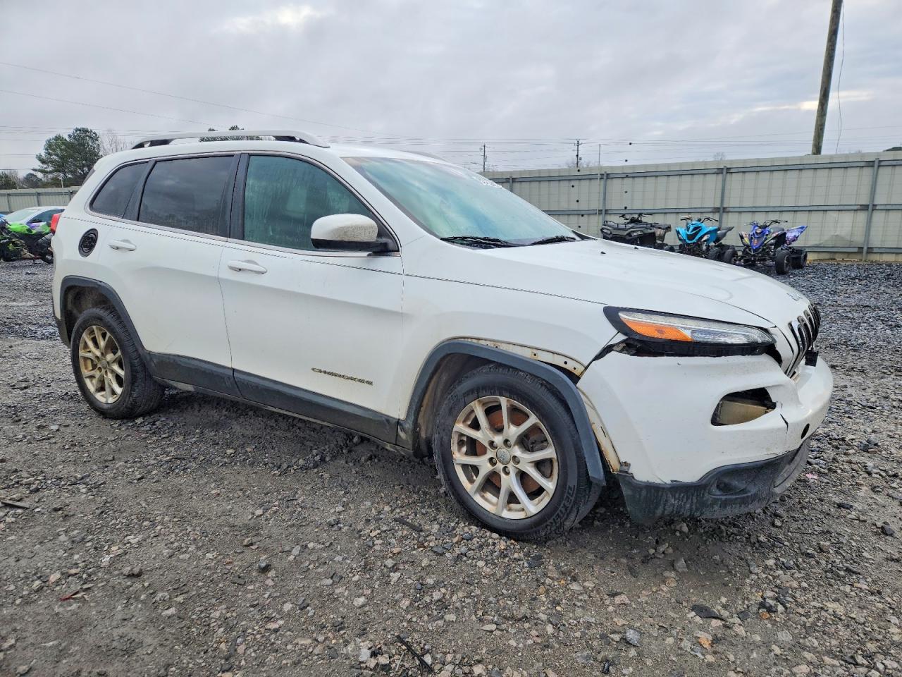 2014 JEEP CHEROKEE LATITUDE photo 4