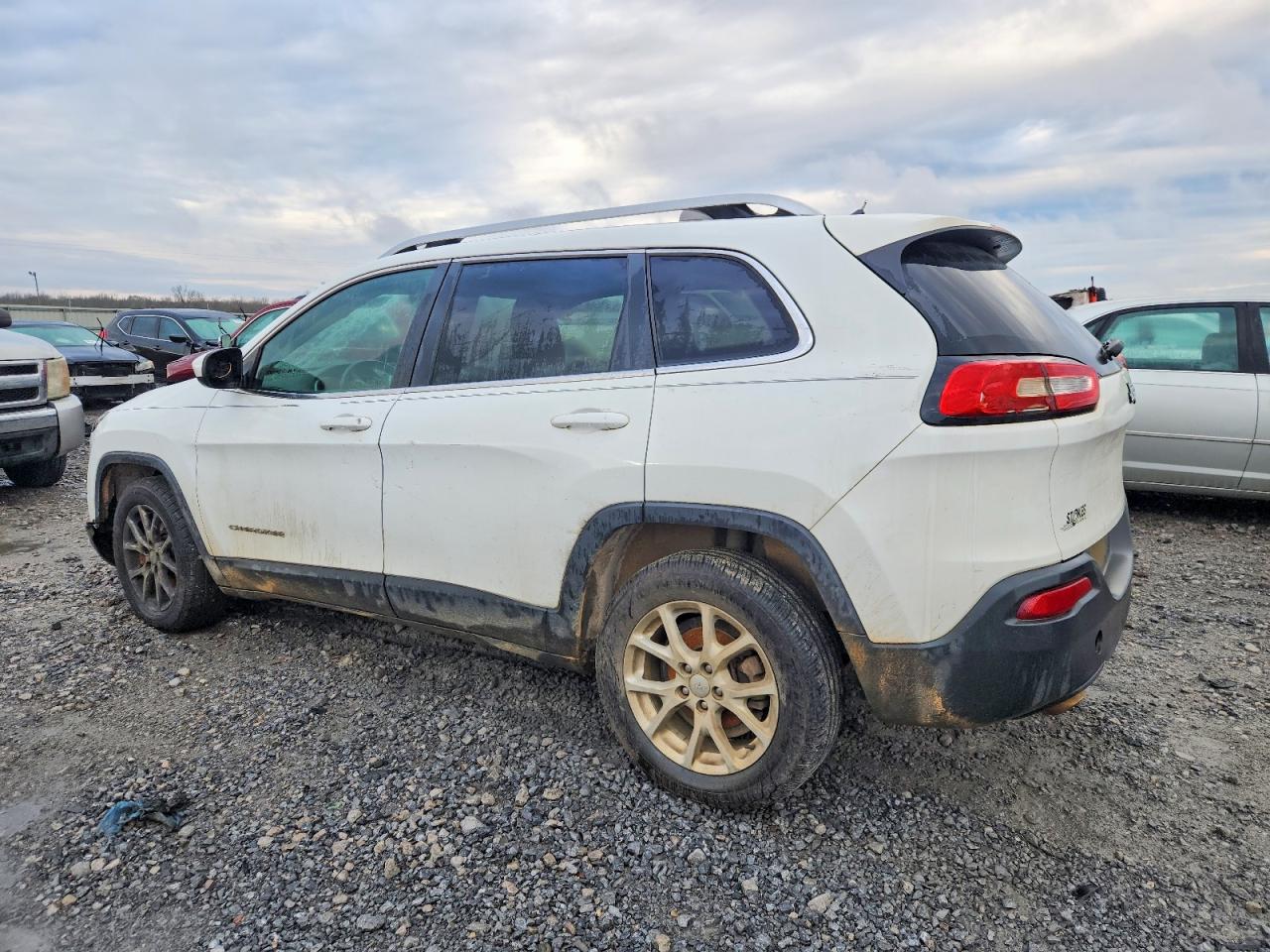 2014 JEEP CHEROKEE LATITUDE photo 2
