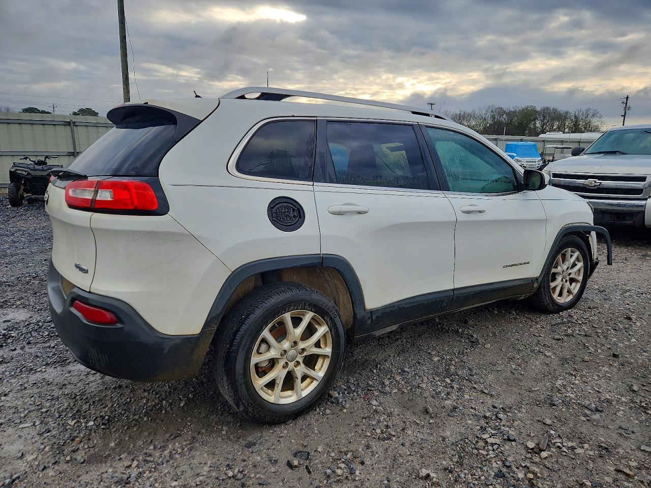 2014 JEEP CHEROKEE LATITUDE photo 3