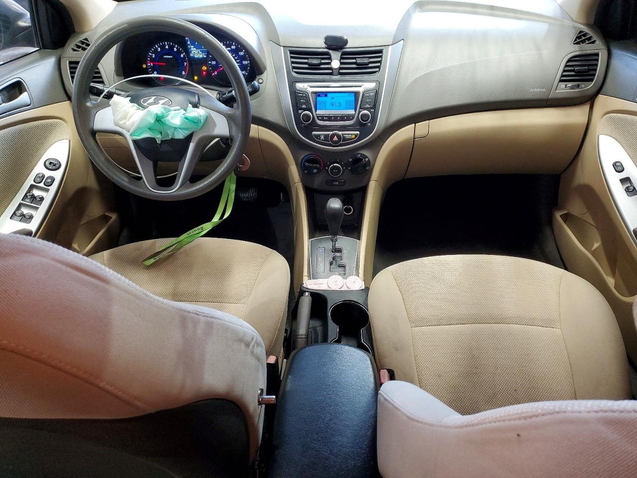 2014 HYUNDAI ACCENT GLS photo 8