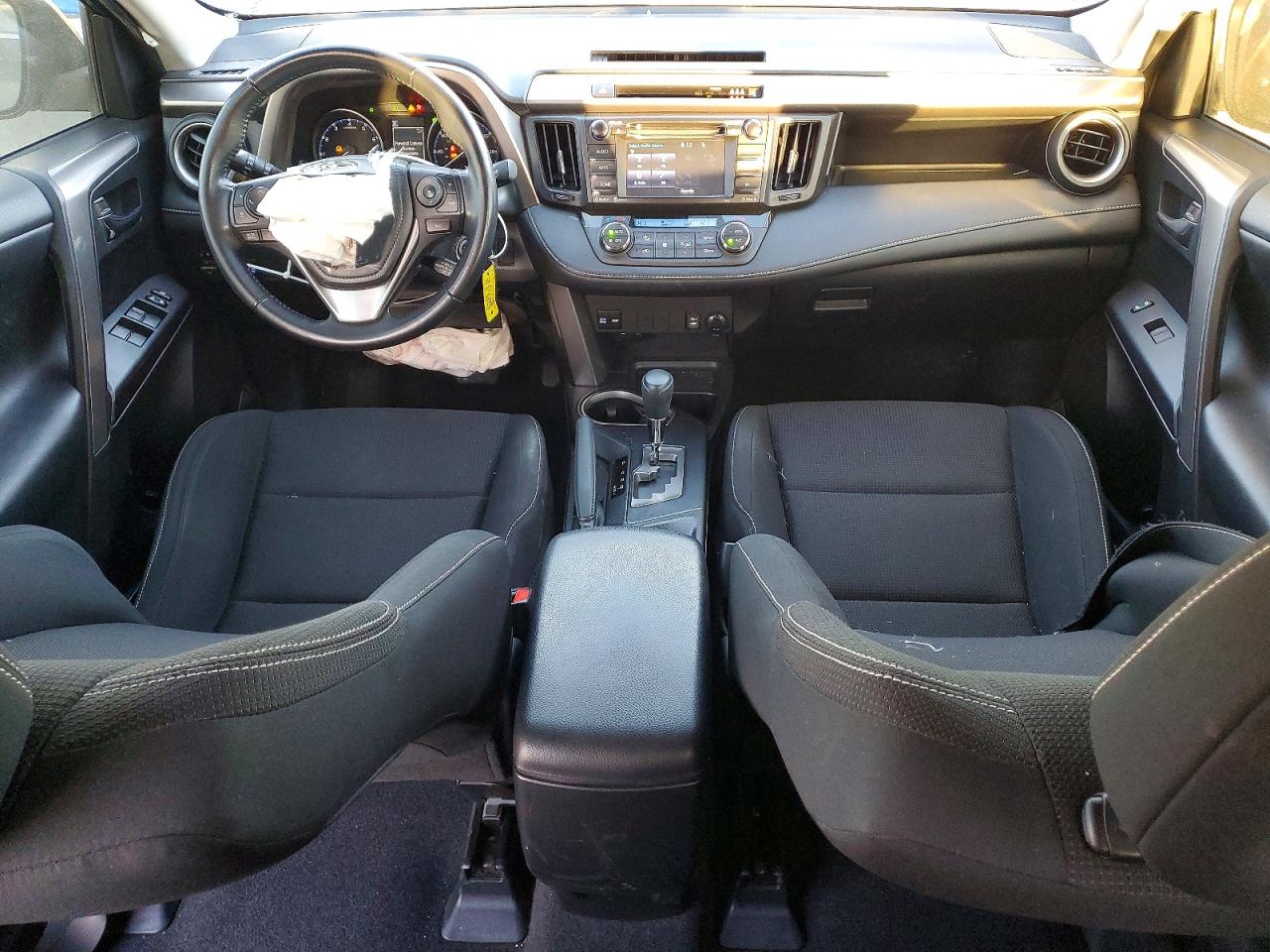 2017 TOYOTA RAV4 XLE photo 8