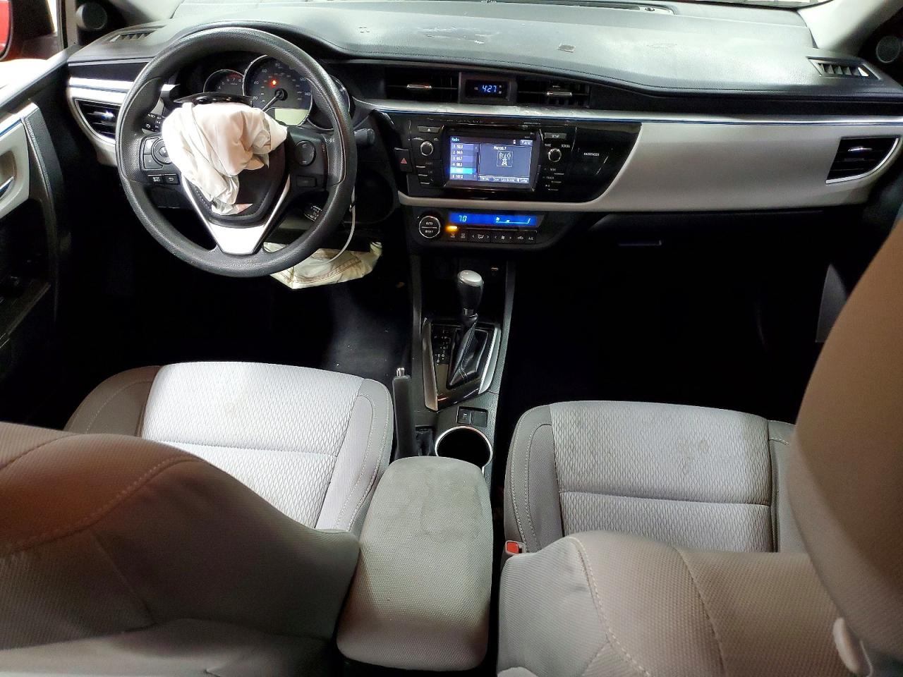 2016 TOYOTA COROLLA LE photo 8