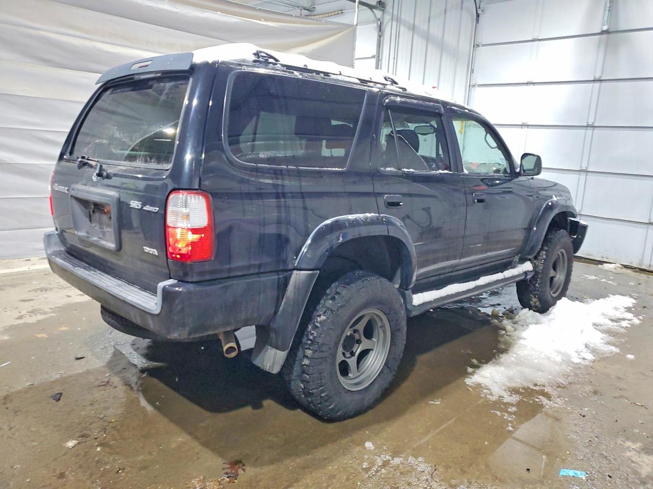 2001 TOYOTA 4RUNNER SR5 photo 3