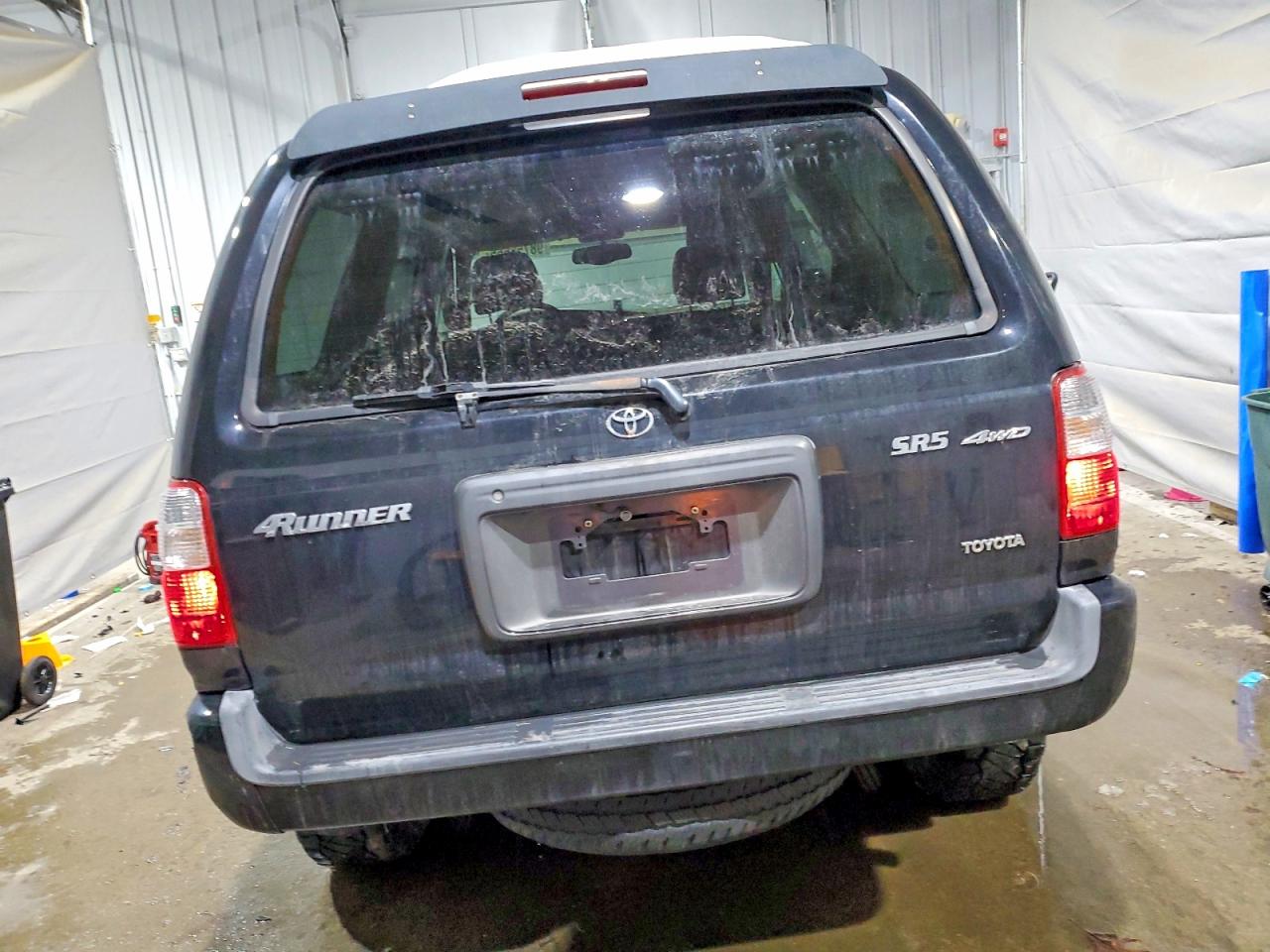 2001 TOYOTA 4RUNNER SR5 photo 6