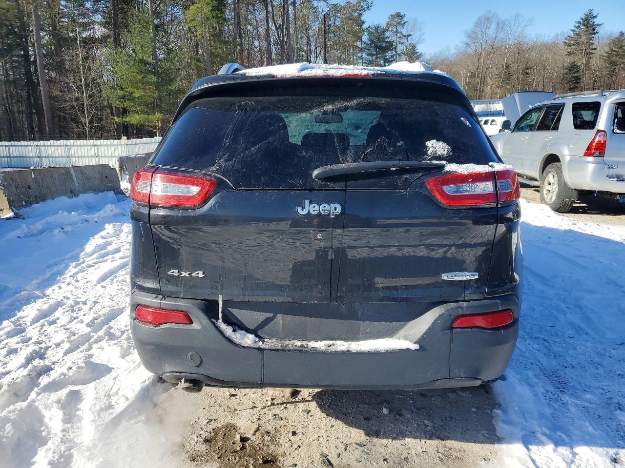 2016 JEEP CHEROKEE LATITUDE photo 6