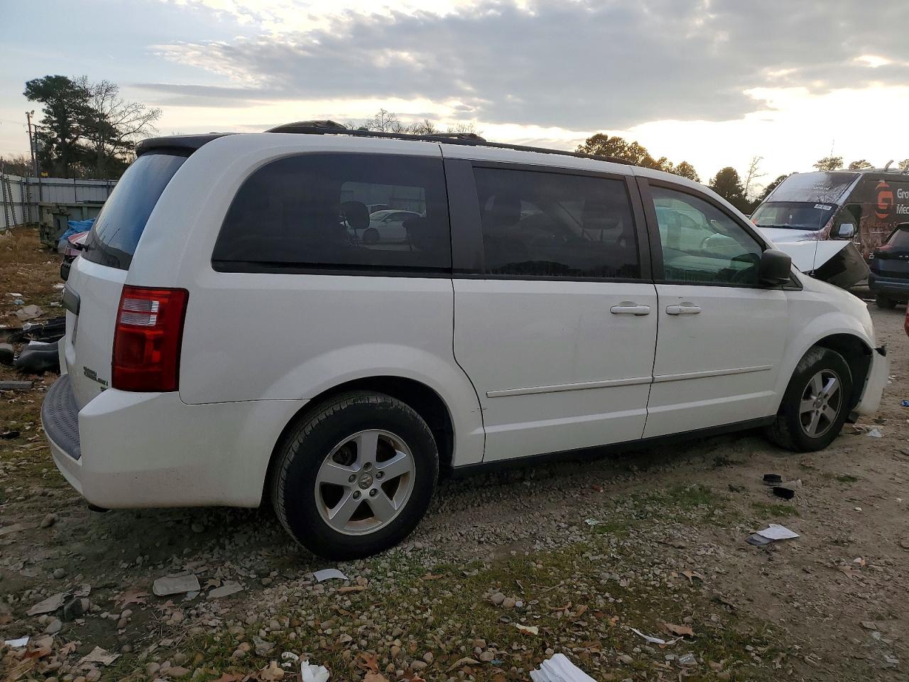 2010 DODGE GRAND CARAVAN HERO photo 3