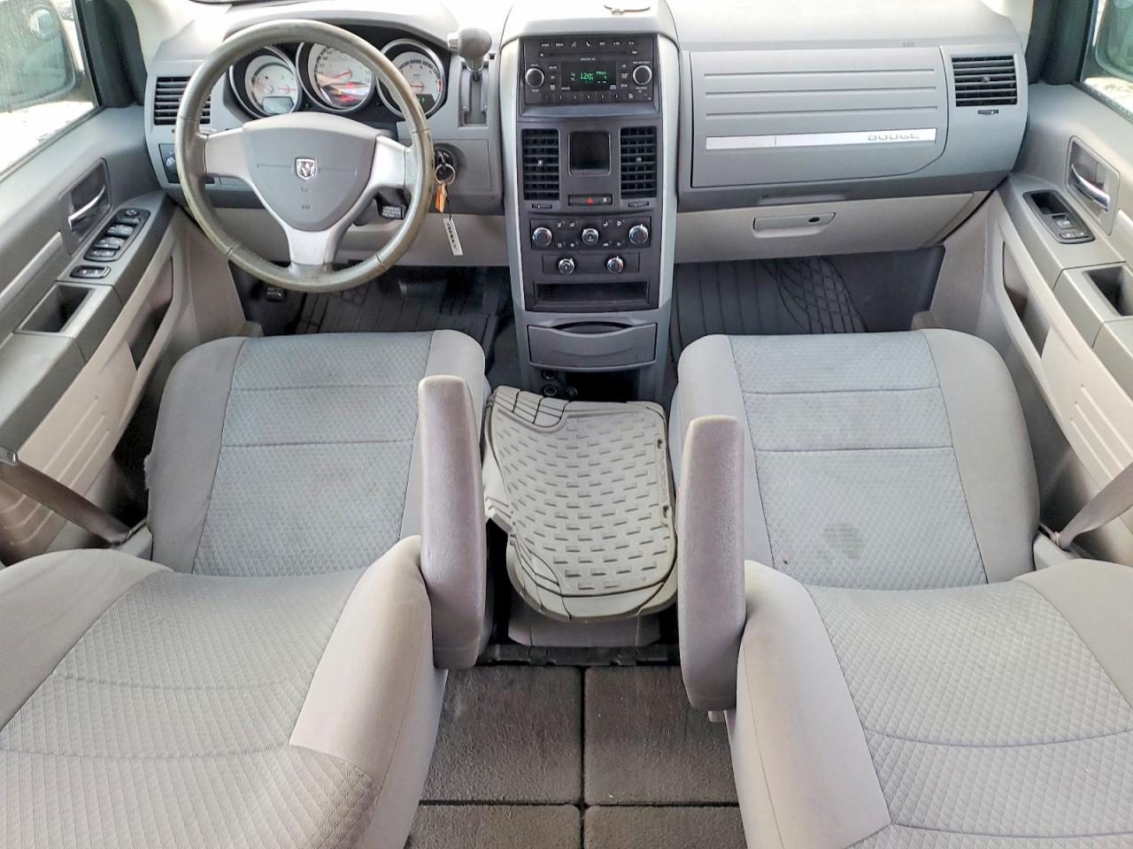 2010 DODGE GRAND CARAVAN HERO photo 8