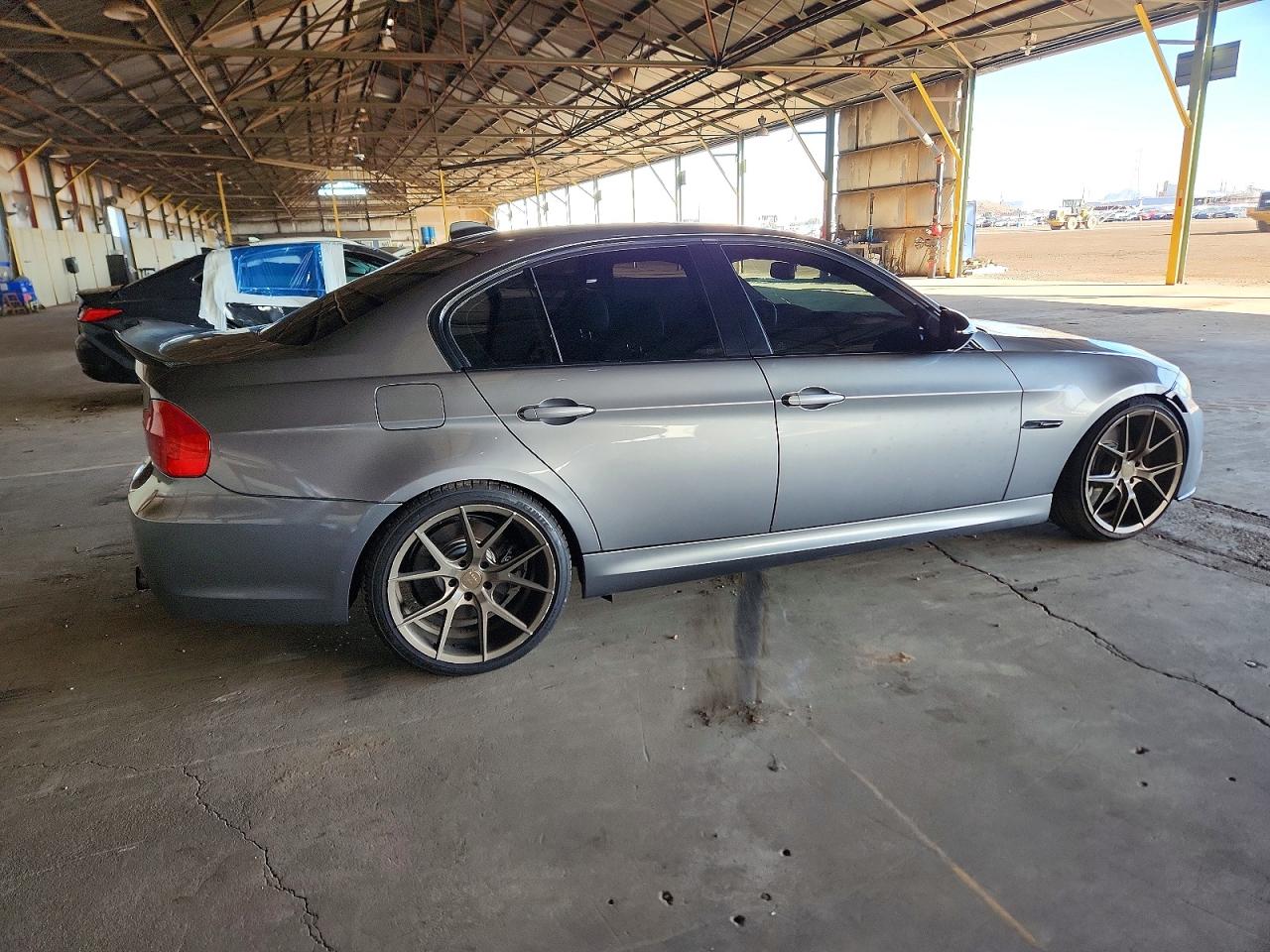2011 BMW 335 I photo 3