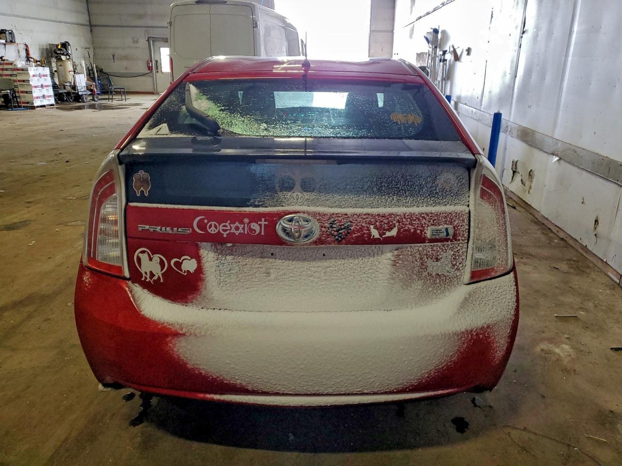 2015 TOYOTA PRIUS photo 6