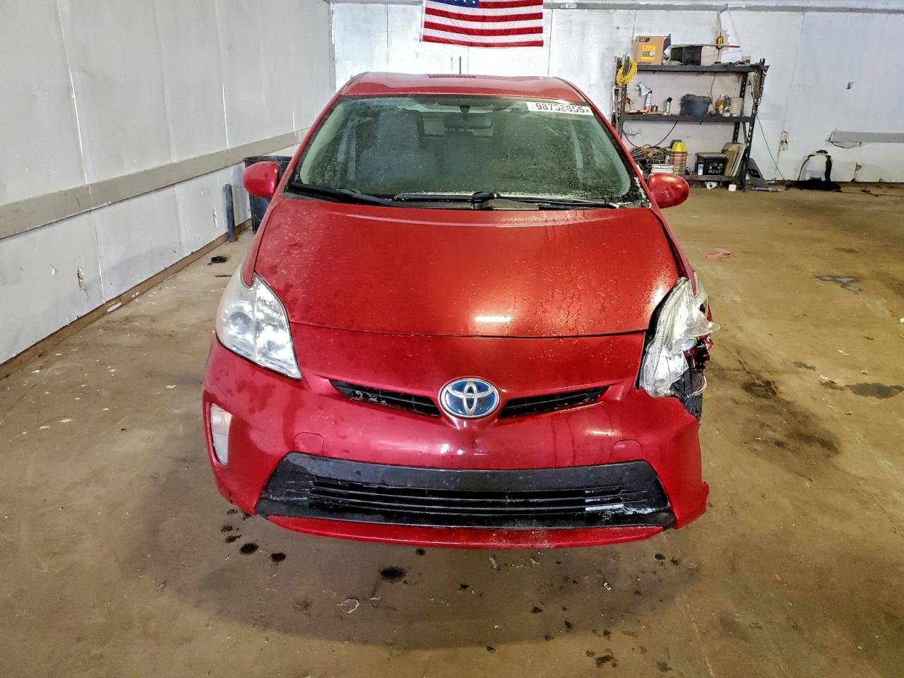 2015 TOYOTA PRIUS photo 5