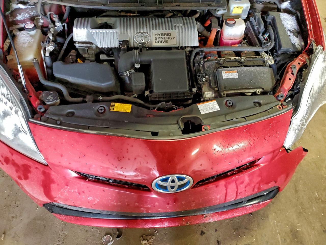 2015 TOYOTA PRIUS photo 11