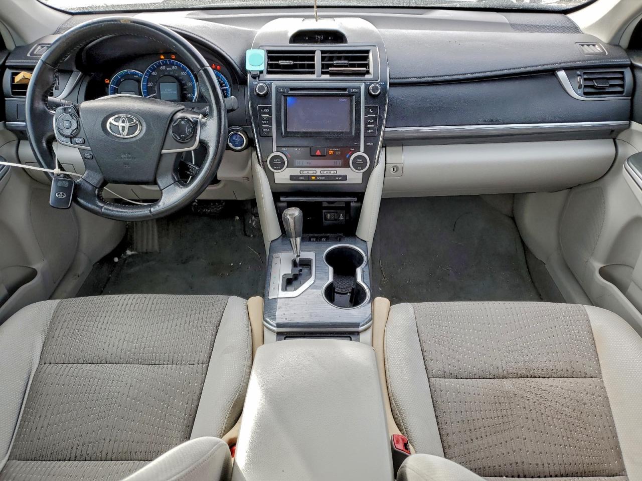2013 TOYOTA CAMRY HYBRID photo 8
