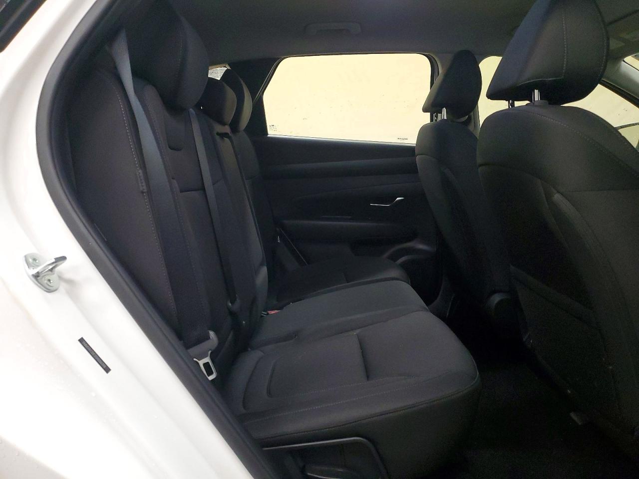 2025 HYUNDAI TUCSON SE photo 11