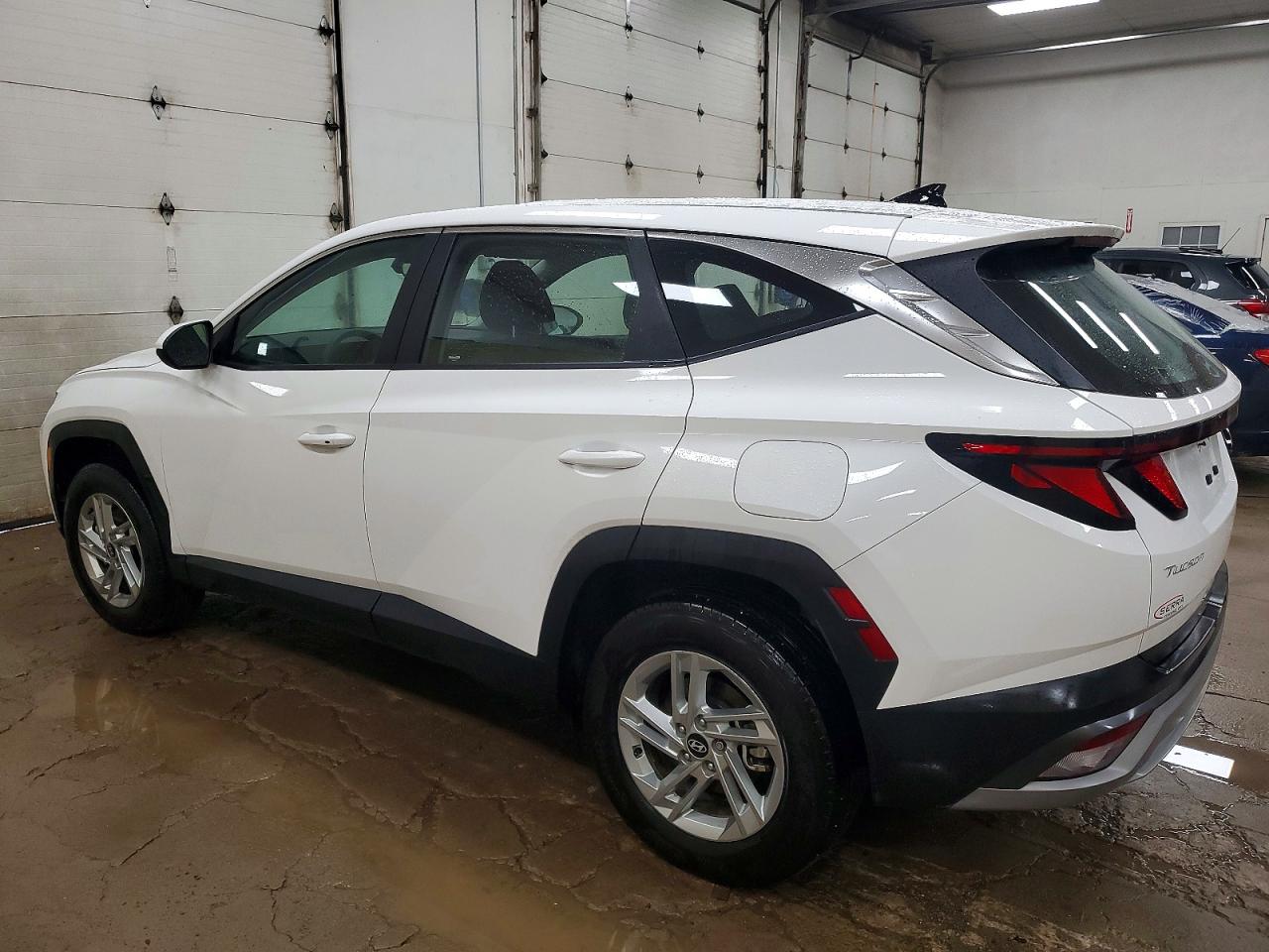 2025 HYUNDAI TUCSON SE photo 2