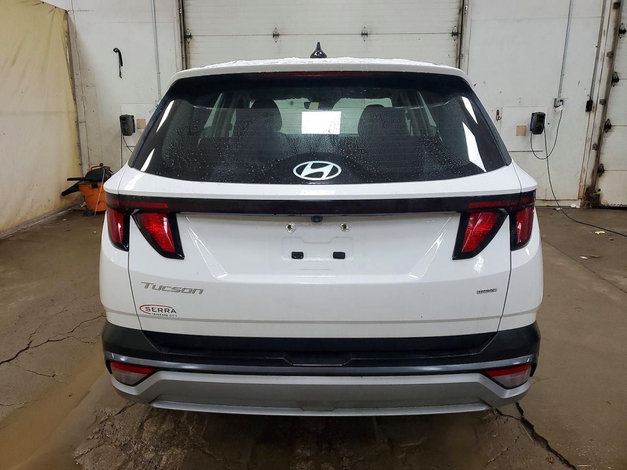 2025 HYUNDAI TUCSON SE photo 6